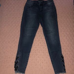 Maurices jeans
